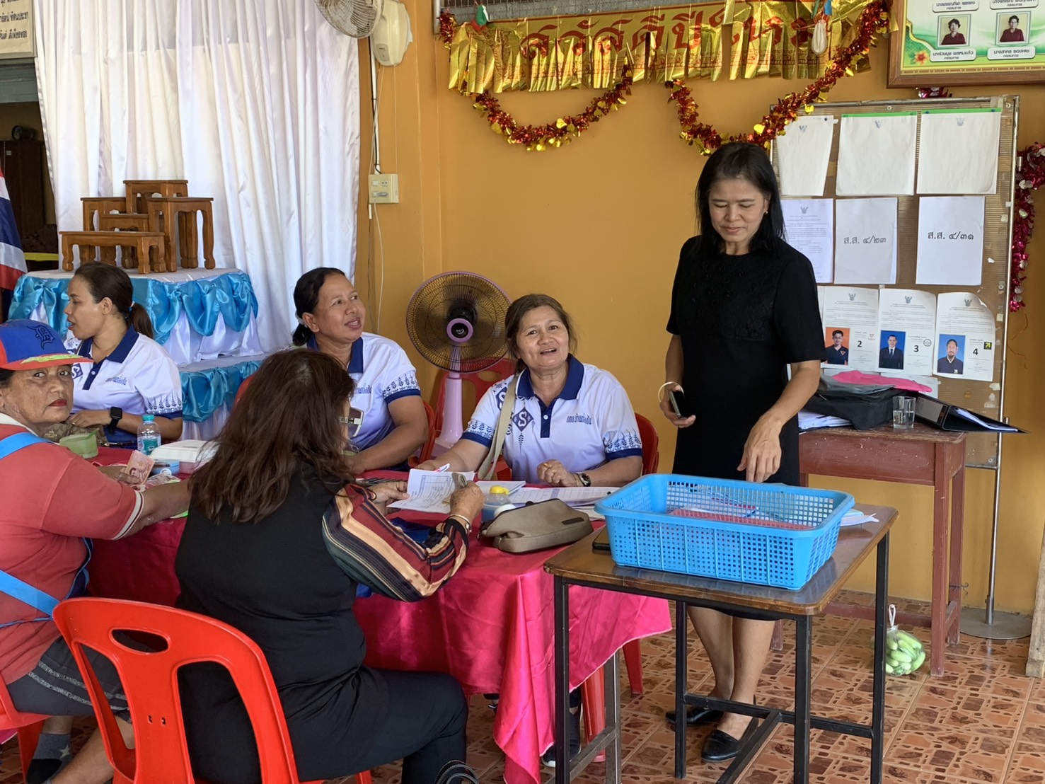 พช.ป่าพะยอม ติดตามการดำเนินงานกลุ่มออมทรัพย์เพื่อการผลิตบ้านตลิ่งชัน หมู่ที่ 2 ตำบลบ้านพร้าว